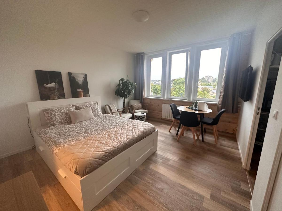 Ferienwohnung Le Petit Port - La Belle Etoile Sedan Exterior foto